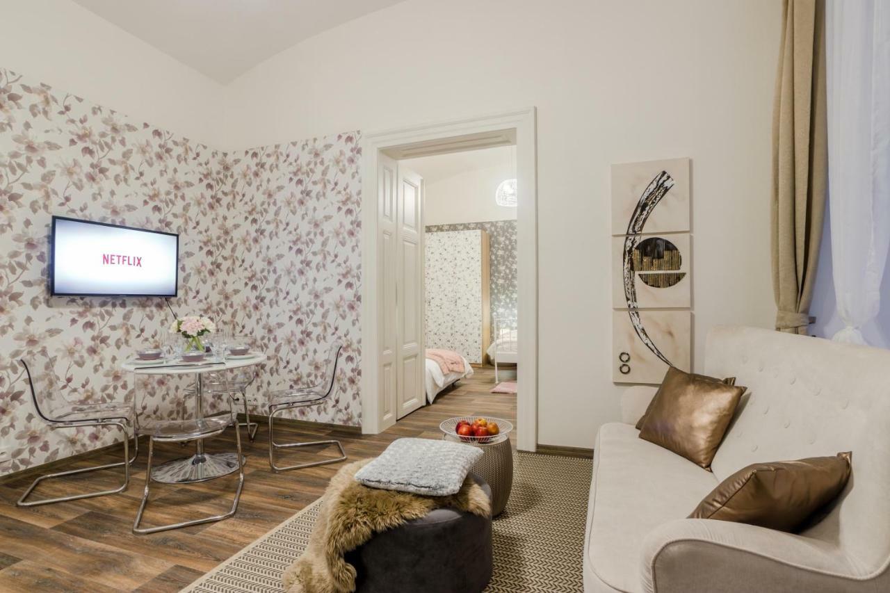 Prague Apt Near Charles Bridge By Michal&Friends Exterior foto